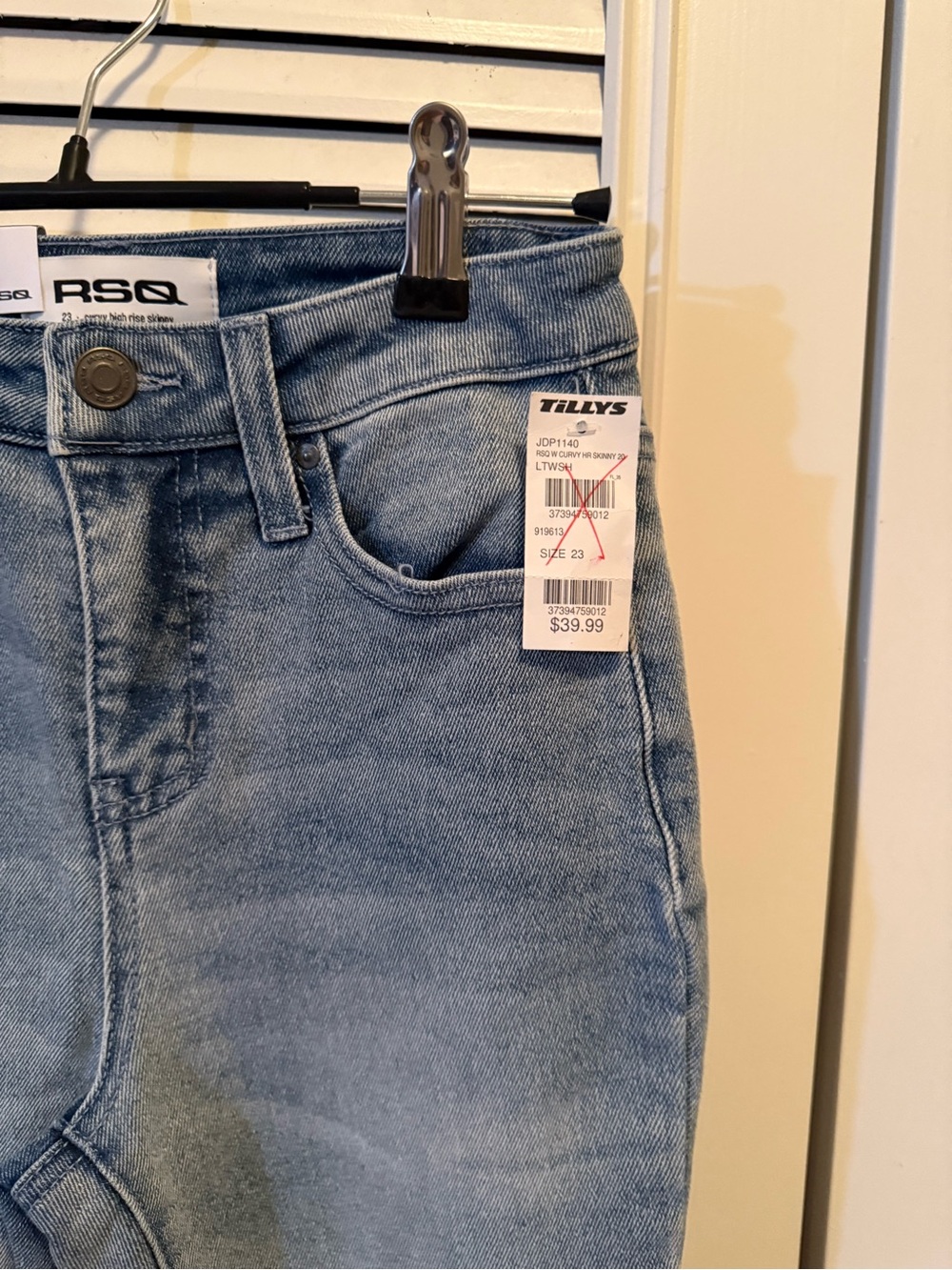 RSQ Light Wash High-Rise Women's Jeans